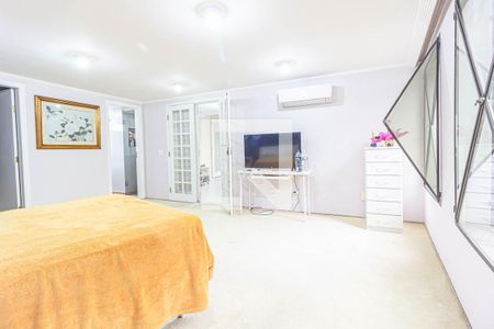 Casa à venda com 400m², 8 quartos e 6 vagas Casa à venda com 400m², 8 quartos e 6 vagasQuarto 6 - Suite