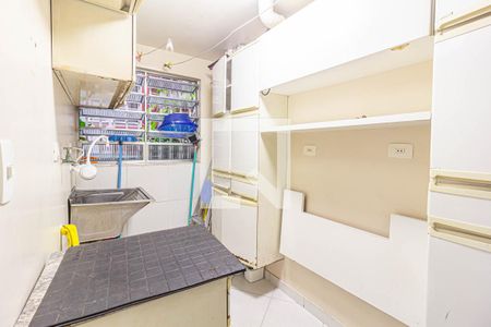 Casa à venda com 400m², 8 quartos e 6 vagas Casa à venda com 400m², 8 quartos e 6 vagasÁrea de Serviço