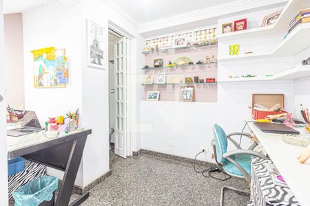 Casa à venda com 400m², 8 quartos e 6 vagas Casa à venda com 400m², 8 quartos e 6 vagasEscritório