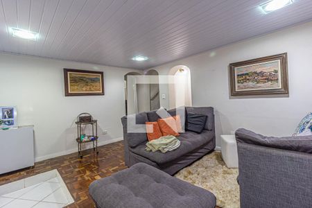 Casa à venda com 400m², 8 quartos e 6 vagas Casa à venda com 400m², 8 quartos e 6 vagasSala