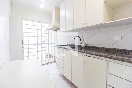 Casa à venda com 400m², 8 quartos e 6 vagas Casa à venda com 400m², 8 quartos e 6 vagasCozinha