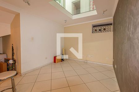 Casa à venda com 400m², 8 quartos e 6 vagas Casa à venda com 400m², 8 quartos e 6 vagasSala