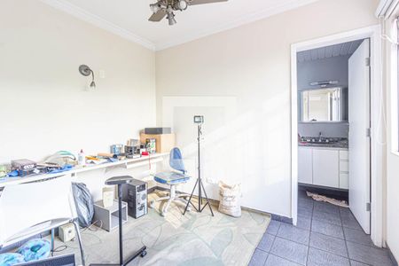 Casa à venda com 400m², 8 quartos e 6 vagas Casa à venda com 400m², 8 quartos e 6 vagasQuarto 4 - Suite