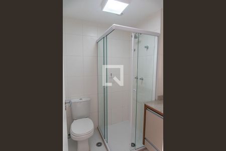 Banheiro de kitnet/studio para alugar com 1 quarto, 22m² em Vila Mariana, São Paulo