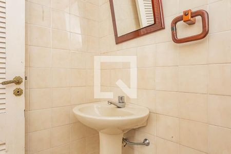 Lavabo de casa à venda com 3 quartos, 210m² em Jardim Maria Estela, São Paulo