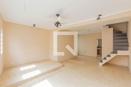 Sala de casa à venda com 3 quartos, 210m² em Jardim Maria Estela, São Paulo