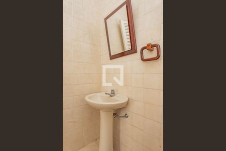 Lavabo de casa à venda com 3 quartos, 210m² em Jardim Maria Estela, São Paulo