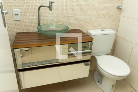 Apartamento à venda com 70m², 2 quartos e 1 vaga Apartamento à venda com 70m², 2 quartos e 1 vagaBanheiro