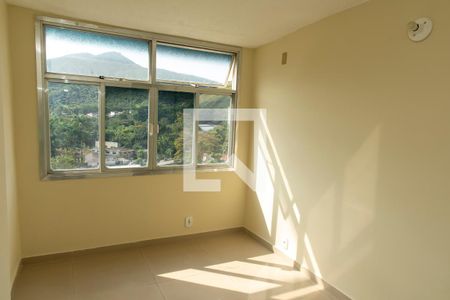 Quarto 1 de apartamento à venda com 2 quartos, 70m² em Tanque, Rio de Janeiro