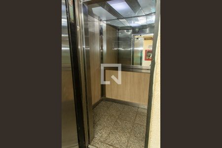 Apartamento à venda com 70m², 2 quartos e 1 vaga Apartamento à venda com 70m², 2 quartos e 1 vagaÁrea comum