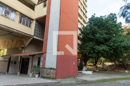 Apartamento à venda com 70m², 2 quartos e 1 vaga Apartamento à venda com 70m², 2 quartos e 1 vagaFachada