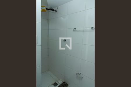 Apartamento à venda com 70m², 2 quartos e 1 vaga Apartamento à venda com 70m², 2 quartos e 1 vagaBanheiro