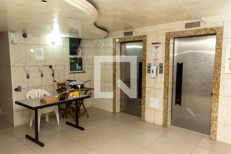 Apartamento à venda com 70m², 2 quartos e 1 vaga Apartamento à venda com 70m², 2 quartos e 1 vagaÁrea comum
