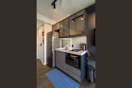 Cozinha de apartamento para alugar com 1 quarto, 26m² em Perdizes, São Paulo