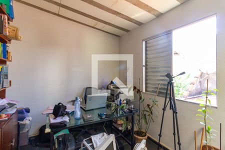 Casa à venda com 249m², 4 quartos e 3 vagasEscritório