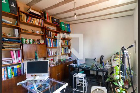 Casa à venda com 249m², 4 quartos e 3 vagasEscritório