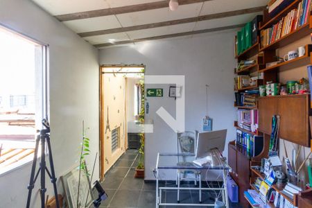 Casa à venda com 249m², 4 quartos e 3 vagasEscritório