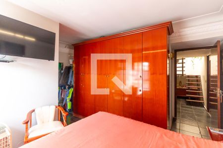 Casa à venda com 249m², 4 quartos e 3 vagasQuarto 1 - Suíte