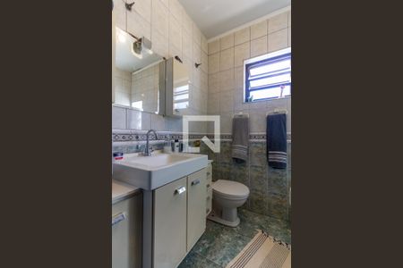 Casa à venda com 249m², 4 quartos e 3 vagasBanheiro da Suíte 1