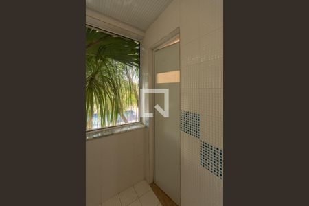 Casa à venda com 606m², 5 quartos e 8 vagasSauna