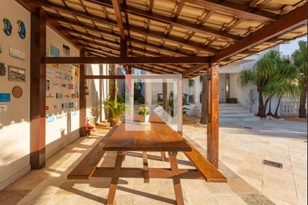 Casa à venda com 606m², 5 quartos e 8 vagasÁrea Gourmet