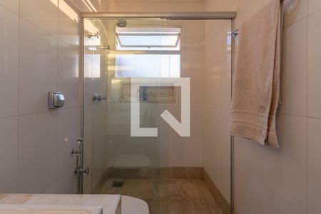 Casa à venda com 606m², 5 quartos e 8 vagasBanheiro Sauna