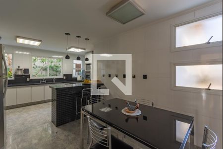 Casa à venda com 606m², 5 quartos e 8 vagasCopa