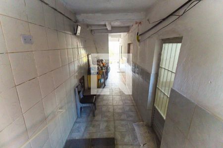 Casa à venda com 140m², 3 quartos e 3 vagas Casa à venda com 140m², 3 quartos e 3 vagasHall