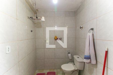 Casa à venda com 140m², 3 quartos e 3 vagas Casa à venda com 140m², 3 quartos e 3 vagasBanheiro 2