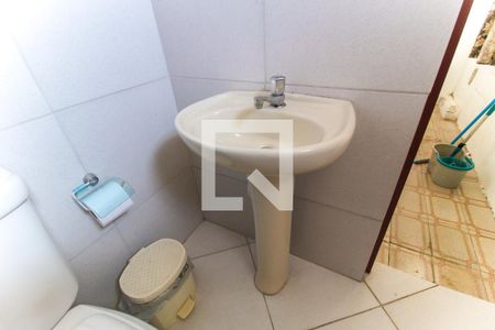 Casa à venda com 140m², 3 quartos e 3 vagas Casa à venda com 140m², 3 quartos e 3 vagasBanheiro 1