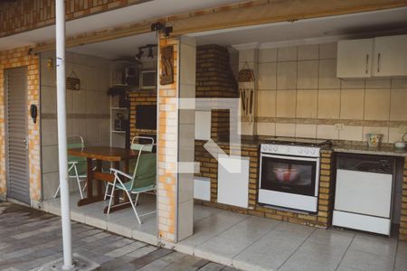 Casa à venda com 670m², 5 quartos e 6 vagasChurrasqueira