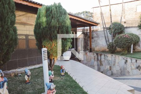 Casa à venda com 670m², 5 quartos e 6 vagasJardim