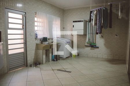 Casa à venda com 670m², 5 quartos e 6 vagasÁrea de Serviço