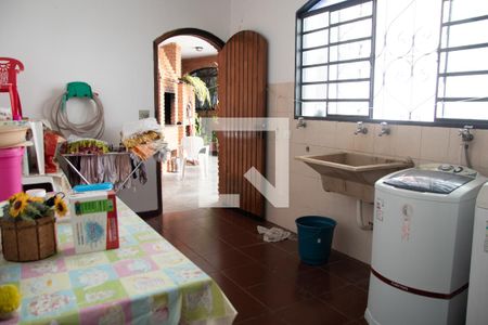 Casa para alugar com 412m², 4 quartos e 4 vagasÁrea de Serviço