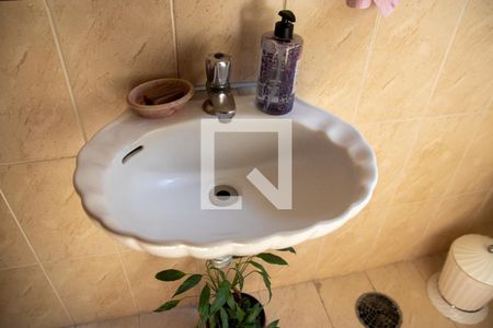 Casa para alugar com 412m², 4 quartos e 4 vagasBanheiro 5