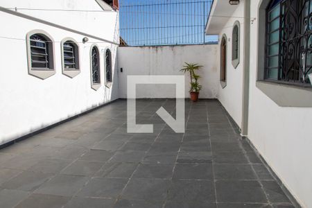 Casa para alugar com 412m², 4 quartos e 4 vagasQuintal