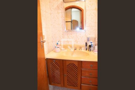 Casa para alugar com 412m², 4 quartos e 4 vagasBanheiro do Quarto 3