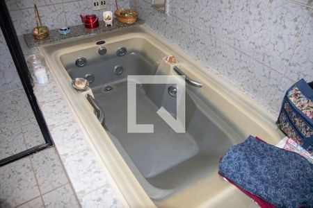 Casa para alugar com 412m², 4 quartos e 4 vagasBanheiro do Quarto 2