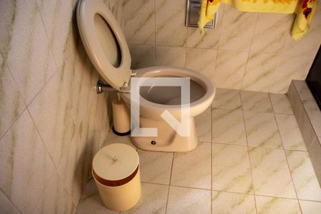 Casa para alugar com 412m², 4 quartos e 4 vagasBanheiro do Quarto 1