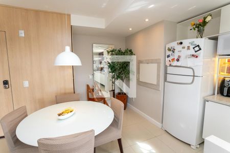 Sala de apartamento à venda com 2 quartos, 70m² em Jardim Botânico, Porto Alegre