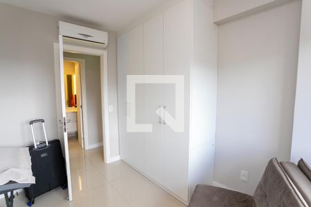 Apartamento à venda com 70m², 2 quartos e 2 vagasQuarto 2