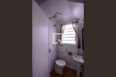 Casa à venda com 300m², 3 quartos e 2 vagasBanheiro 1