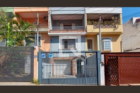 Casa à venda com 300m², 3 quartos e 2 vagasFachada