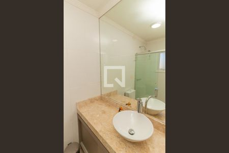 Casa de condomínio à venda com 102m², 3 quartos e 2 vagasBanheiro 1