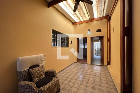 Casa à venda com 250m², 3 quartos e 2 vagasVaranda