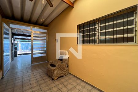 Casa à venda com 250m², 3 quartos e 2 vagasGaragem