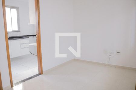 Sala de casa de condomínio para alugar com 2 quartos, 55m² em Vila Mazzei, São Paulo
