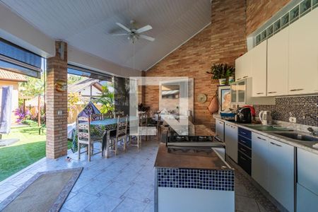 Casa de condomínio à venda com 800m², 4 quartos e 6 vagasEspaço Gourmet