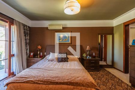 Casa de condomínio à venda com 800m², 4 quartos e 6 vagasSuíte 1