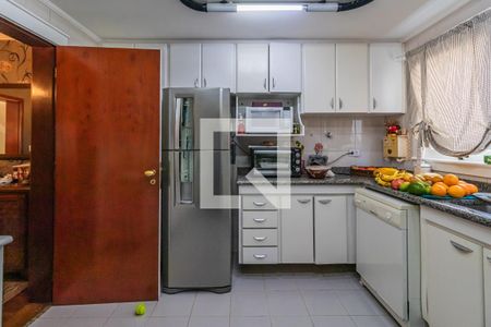 Casa de condomínio à venda com 800m², 4 quartos e 6 vagasCozinha